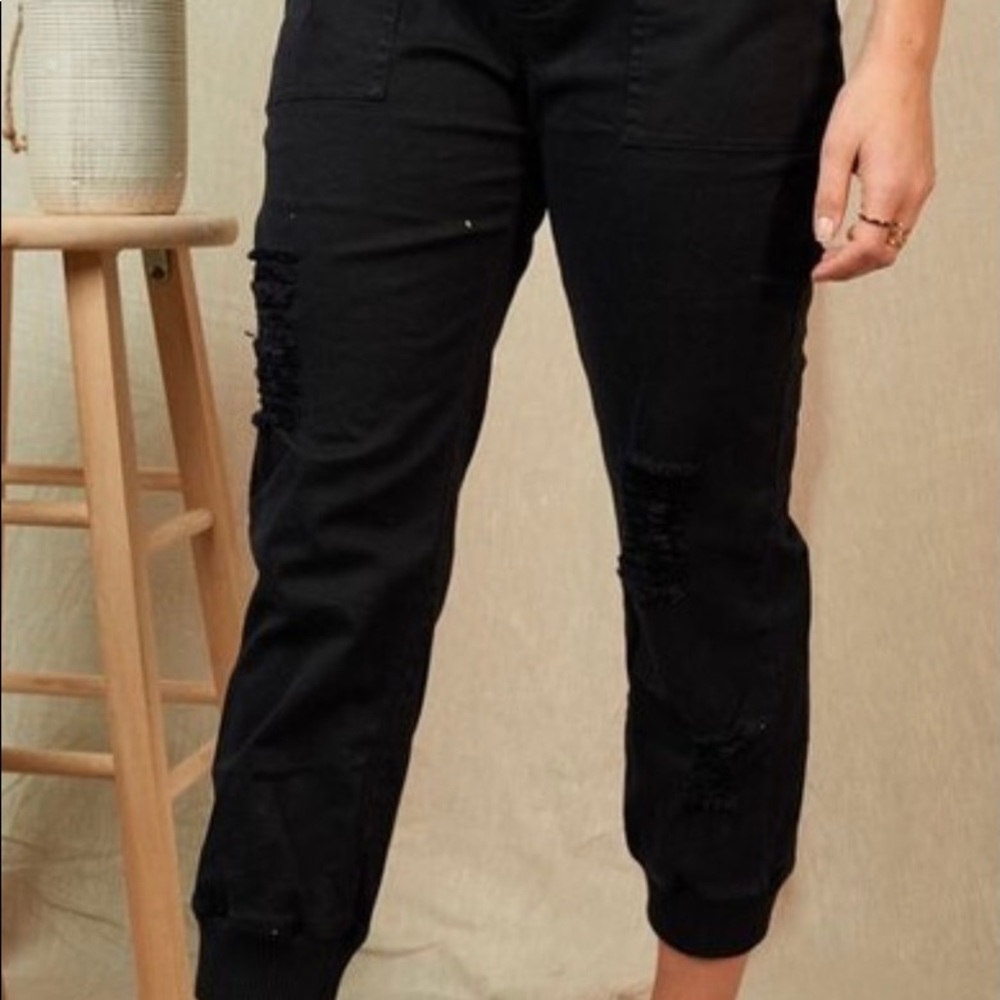 Cargo pants - Picture 2 of 3